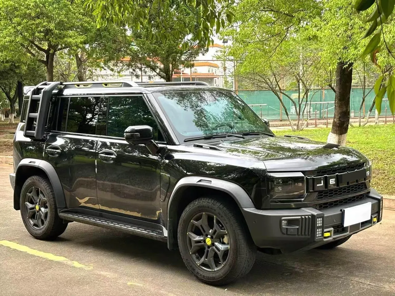 Jetour 2023 Traveler 2.0T Four-Wheel-Drive Cross-Country PRO Automatic 3