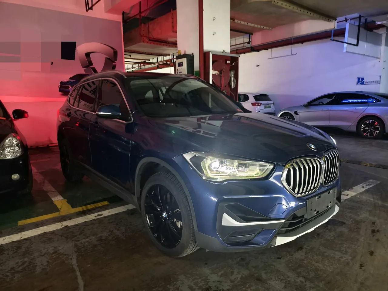 BMW 2021 X1 sDrive20Li 1.5T fashion automatic gear 3