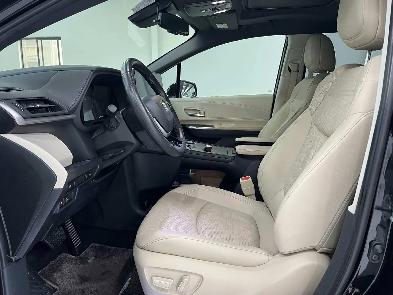 Toyota 2021 Sai 2.5 Stepless Premium Edition Automatic Gear 3