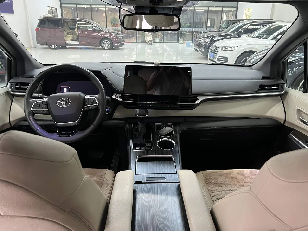 Toyota 2021 Sai 2.5 Stepless Premium Edition Automatic Gear 9