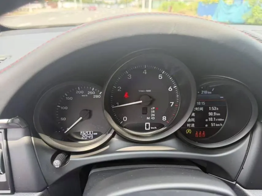 Porsche Macan (Imported) 2025 Macan 2.0T Dream Edition Automatic Gear 6