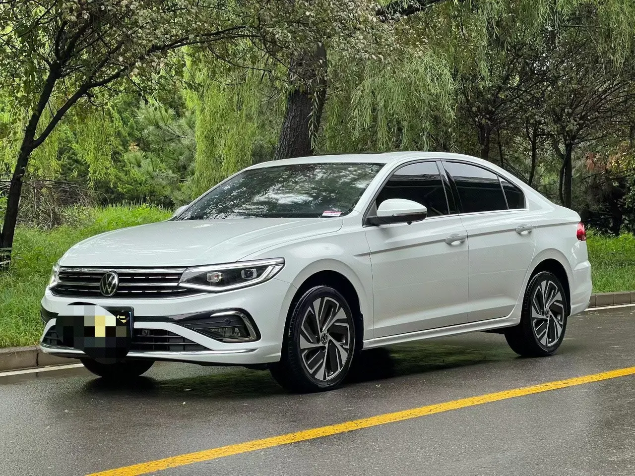 Open image lightbox: Volkswagen 2023 Bora 1.2TSI 200TSI Yuexing PRO Edition Automatic Gear