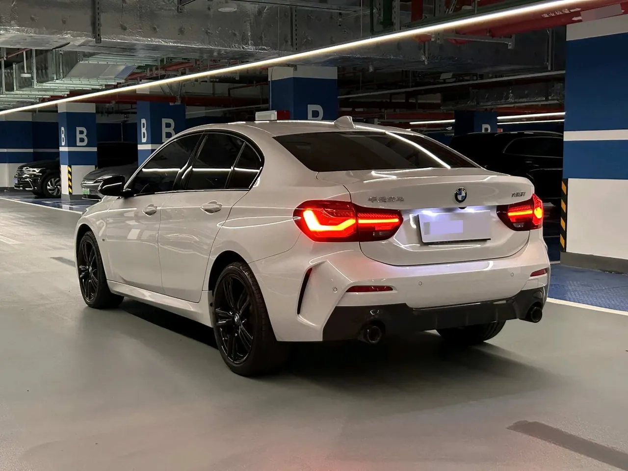 BMW 1 Series 2023 125i 2.0T M Sports Obsidian Night Edition Automatic Gear 6