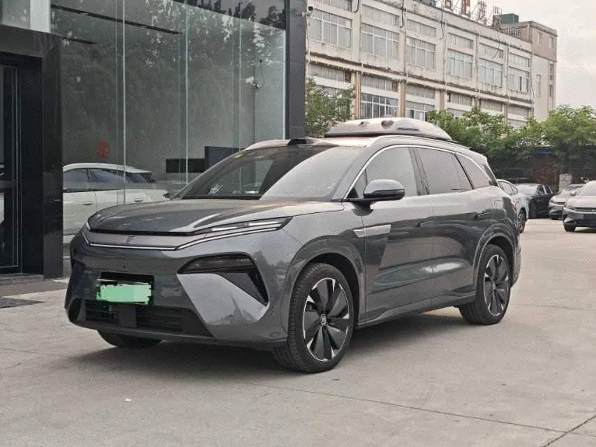 BYD 2025 Tang L DM 1.5T stepless 175KM unmanned aerial vehicle player version automatic gear - View 1
