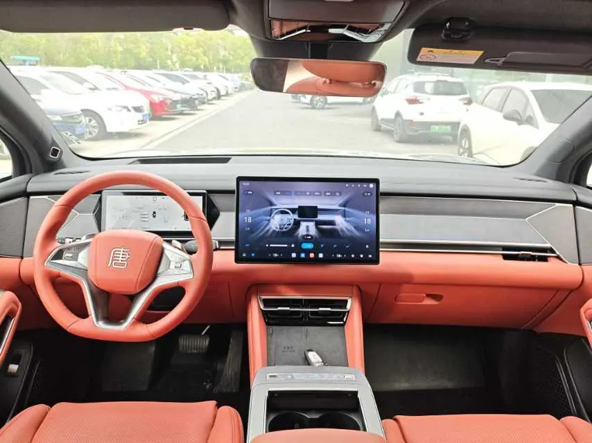 BYD 2025 Tang L DM 1.5T stepless 175KM unmanned aerial vehicle player version automatic gear 4