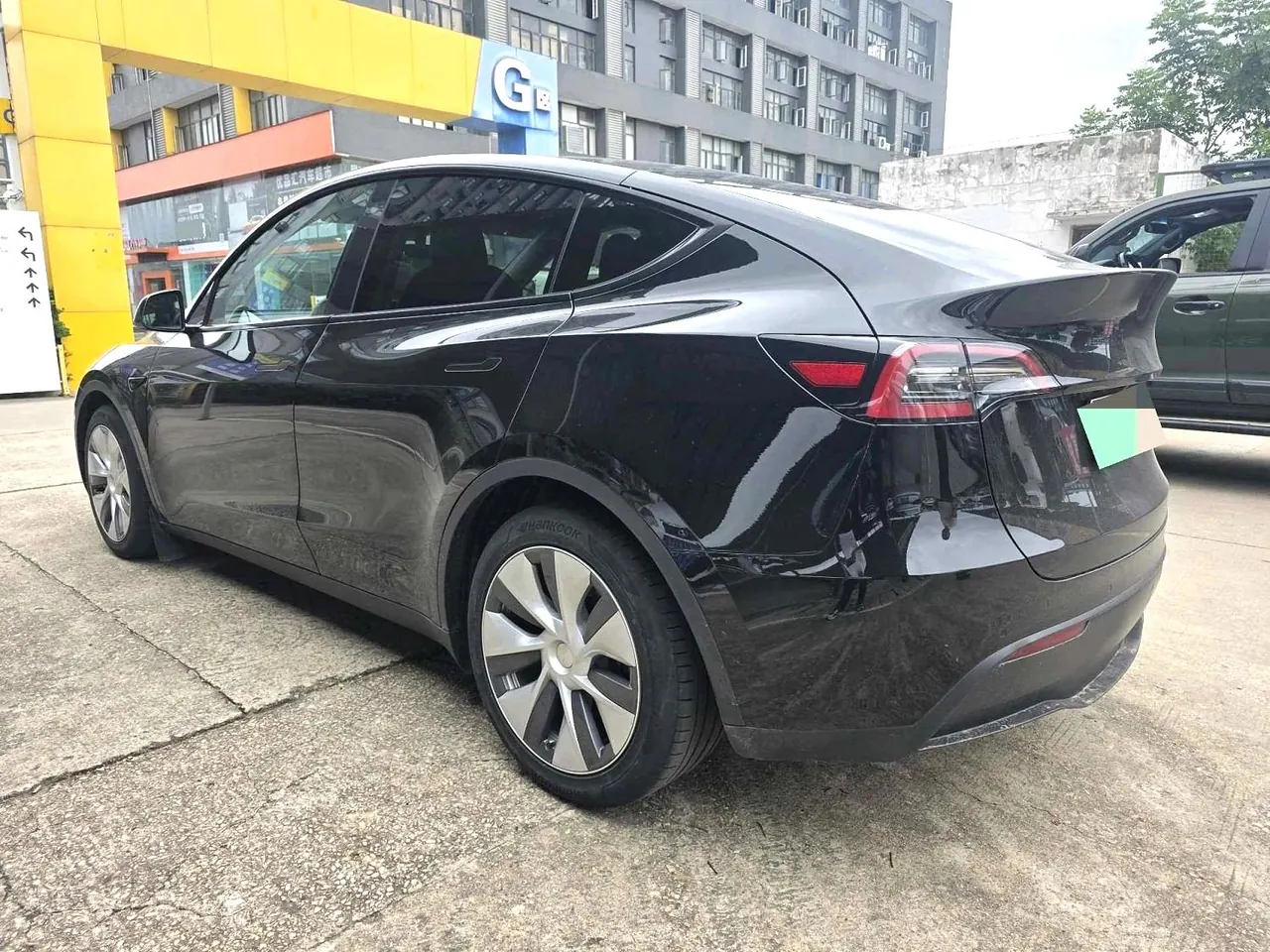 Tesla 2021 Model Y Standard Endurance Rear Drive Automatic Gear 4