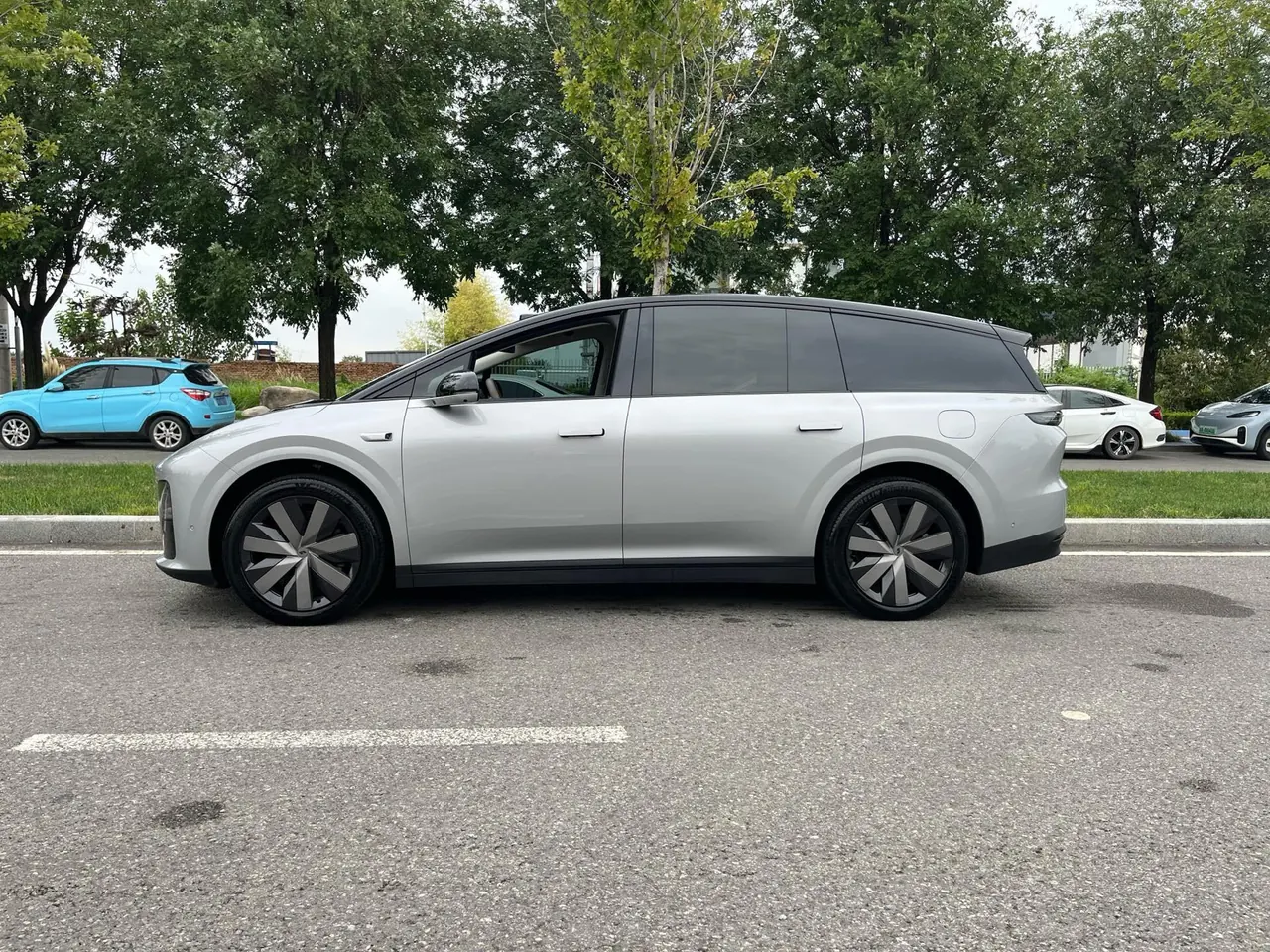 Li 2025 i8 Standard Edition Automatic Gear 15