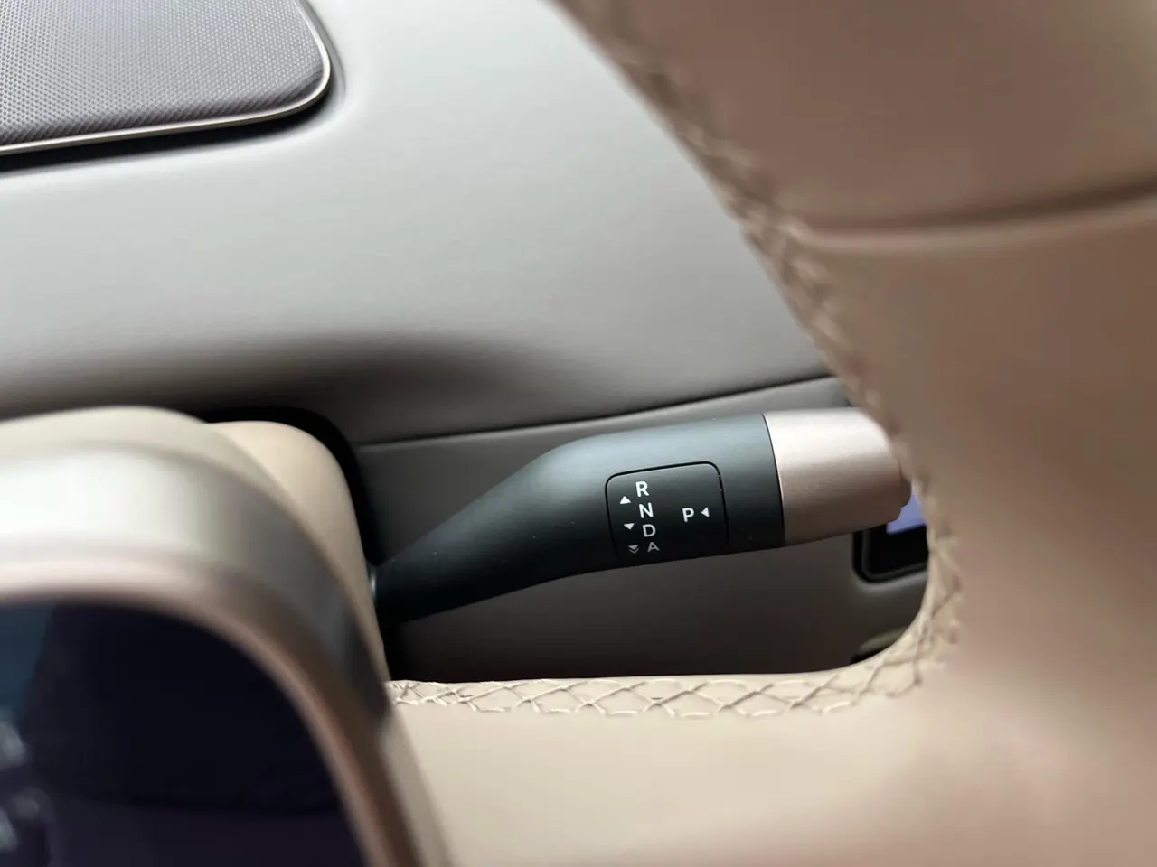 Li 2025 i8 Standard Edition Automatic Gear 6