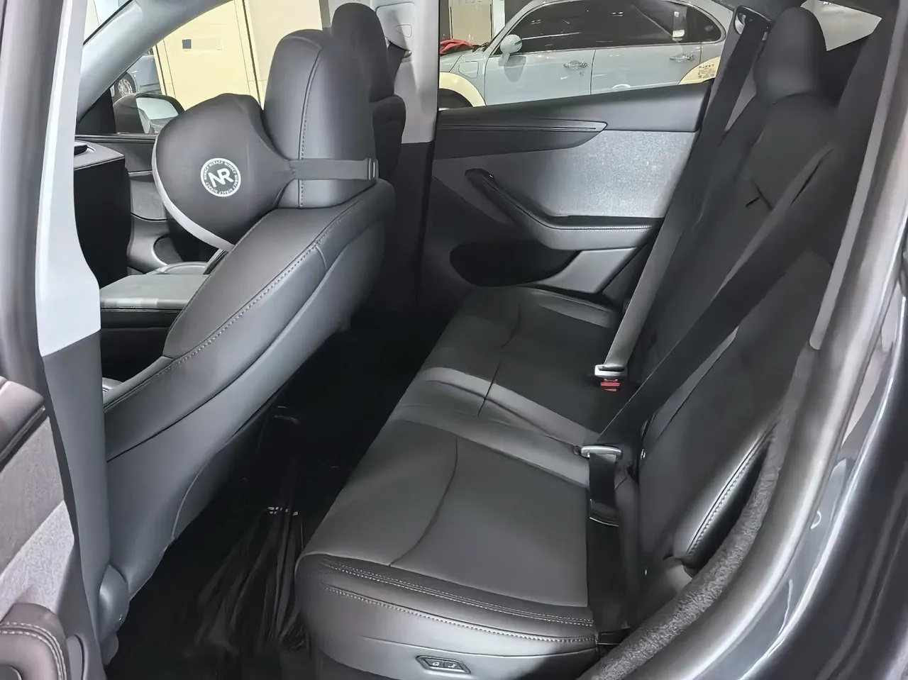 Tesla 2025 Model Y rear-wheel drive version automatic transmission 11