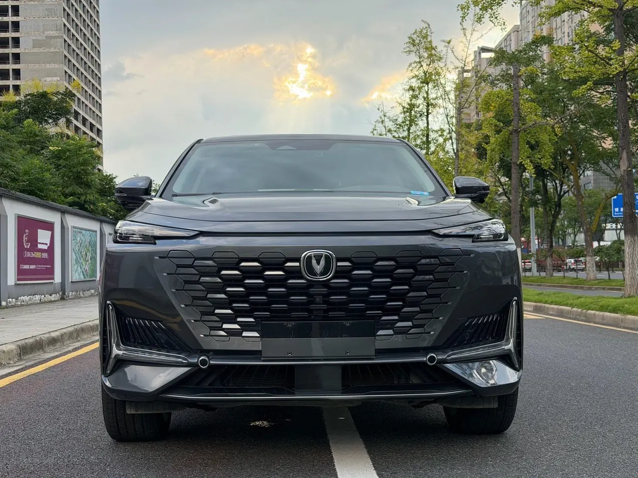 ChangAn 2021 UNI-K 2.0T 4-wheel drive distinguished automatic transmission 2