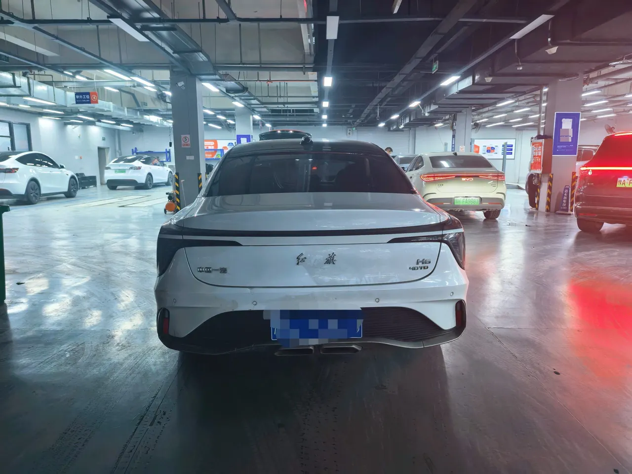 HongQi 2025 H6 2.0T to the United States version of automatic gear 8