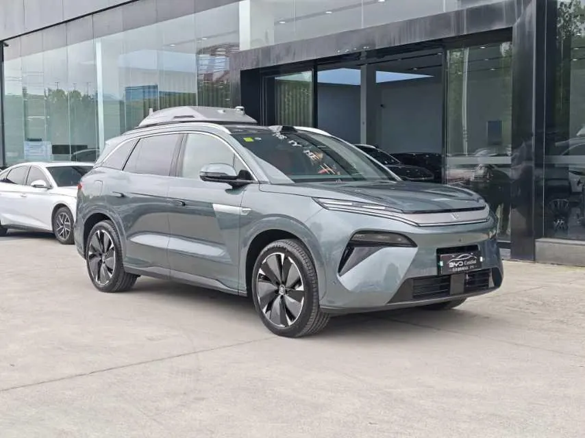 BYD 2025 Tang L DM 1.5T stepless 175KM unmanned aerial vehicle player version automatic gear 3