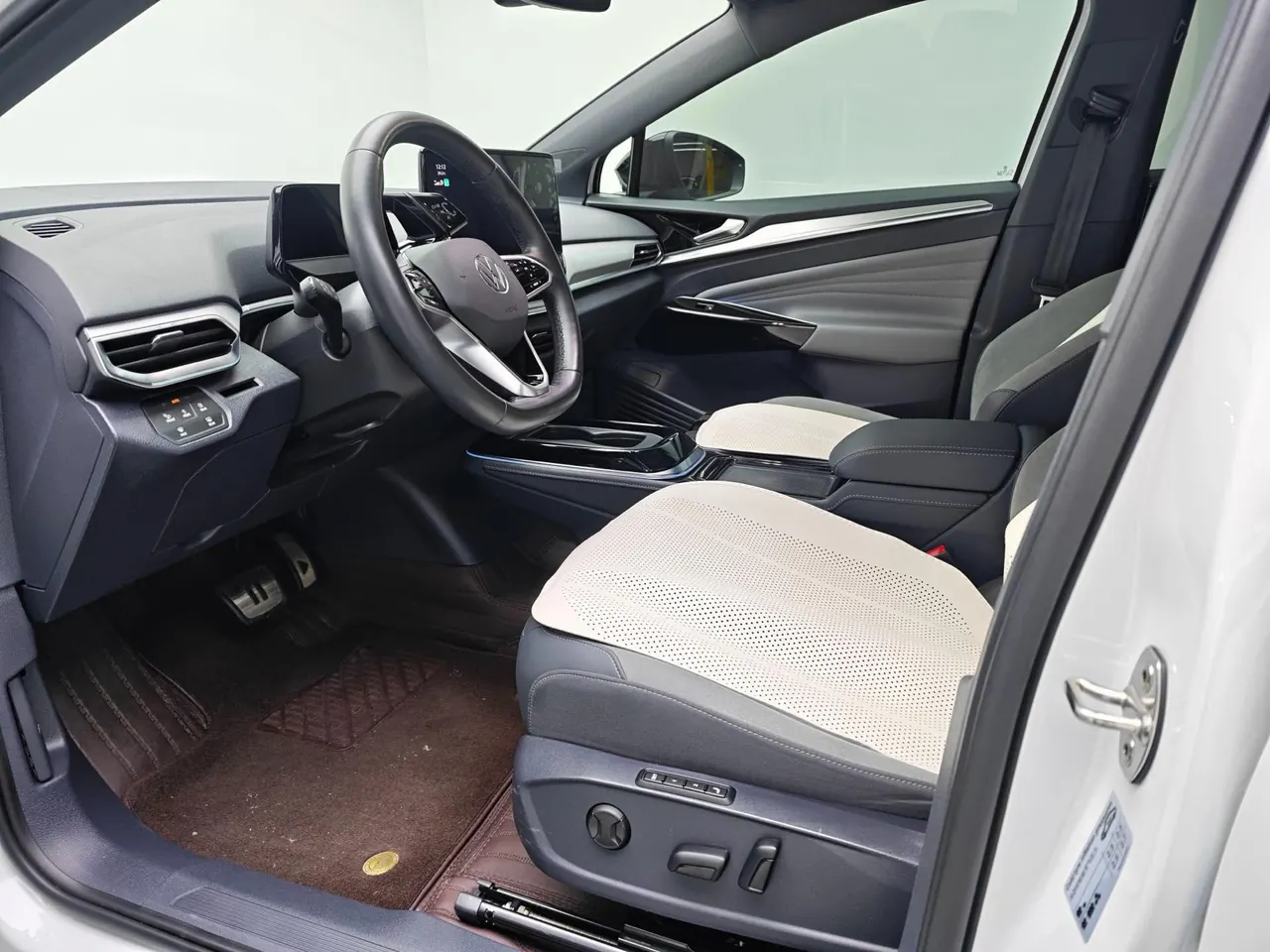 Volkswagen 2021 ID. 4 CROZZ Long Endurance PRO Two-Drive Automatic Gear 7
