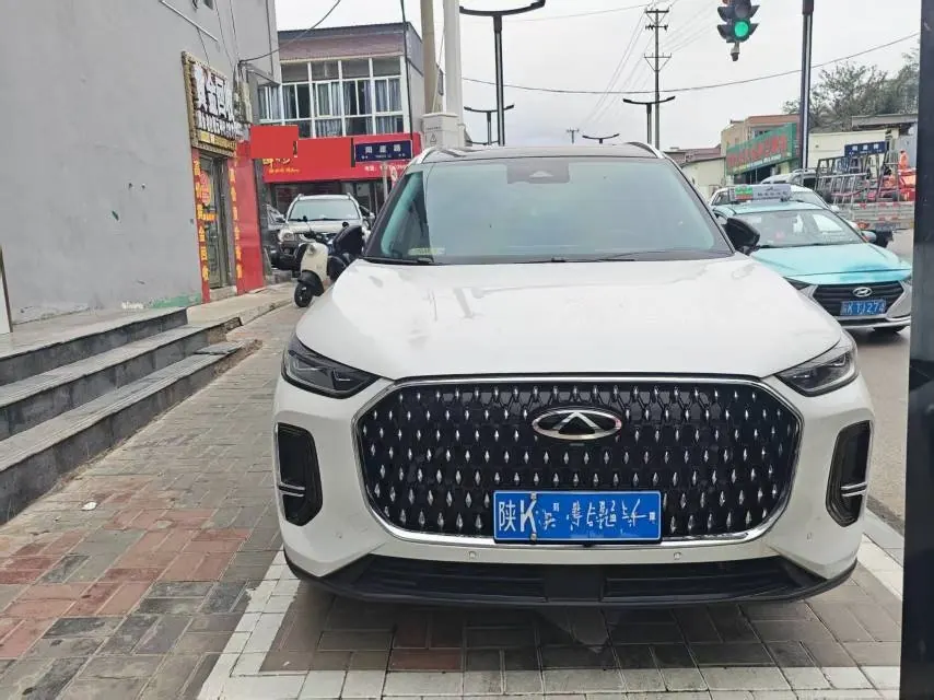 Chery 2025 Ruihu 8 PLUS 2.0TGDI 390TGDI Ring Tower Champion Edition Automatic Gear 2