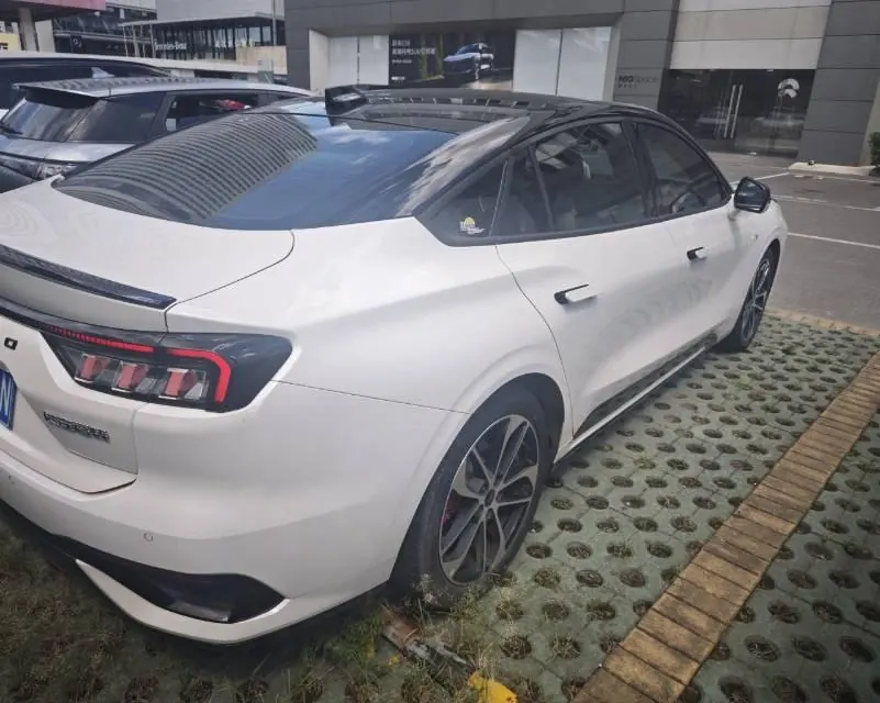 Ford 2022 Mondeo 2.0T EcoBoost 245 ST-Line (modified) automatic gear 3