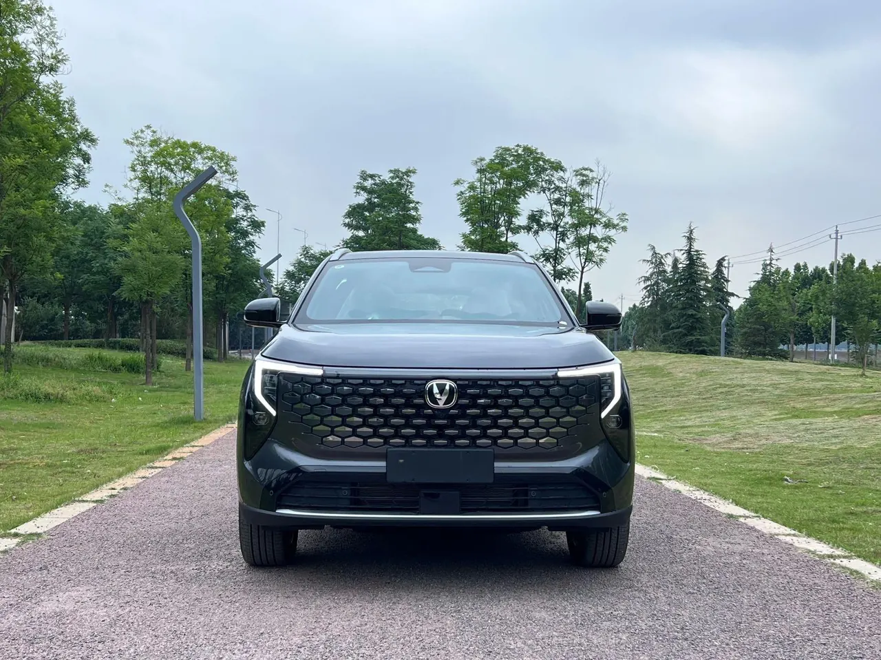 ChangAn 2026 CS55 PLUS PHEV 1.5 Stepless Smart New Blue Whale 125km Zhiyue Edition Automatic Gear 2