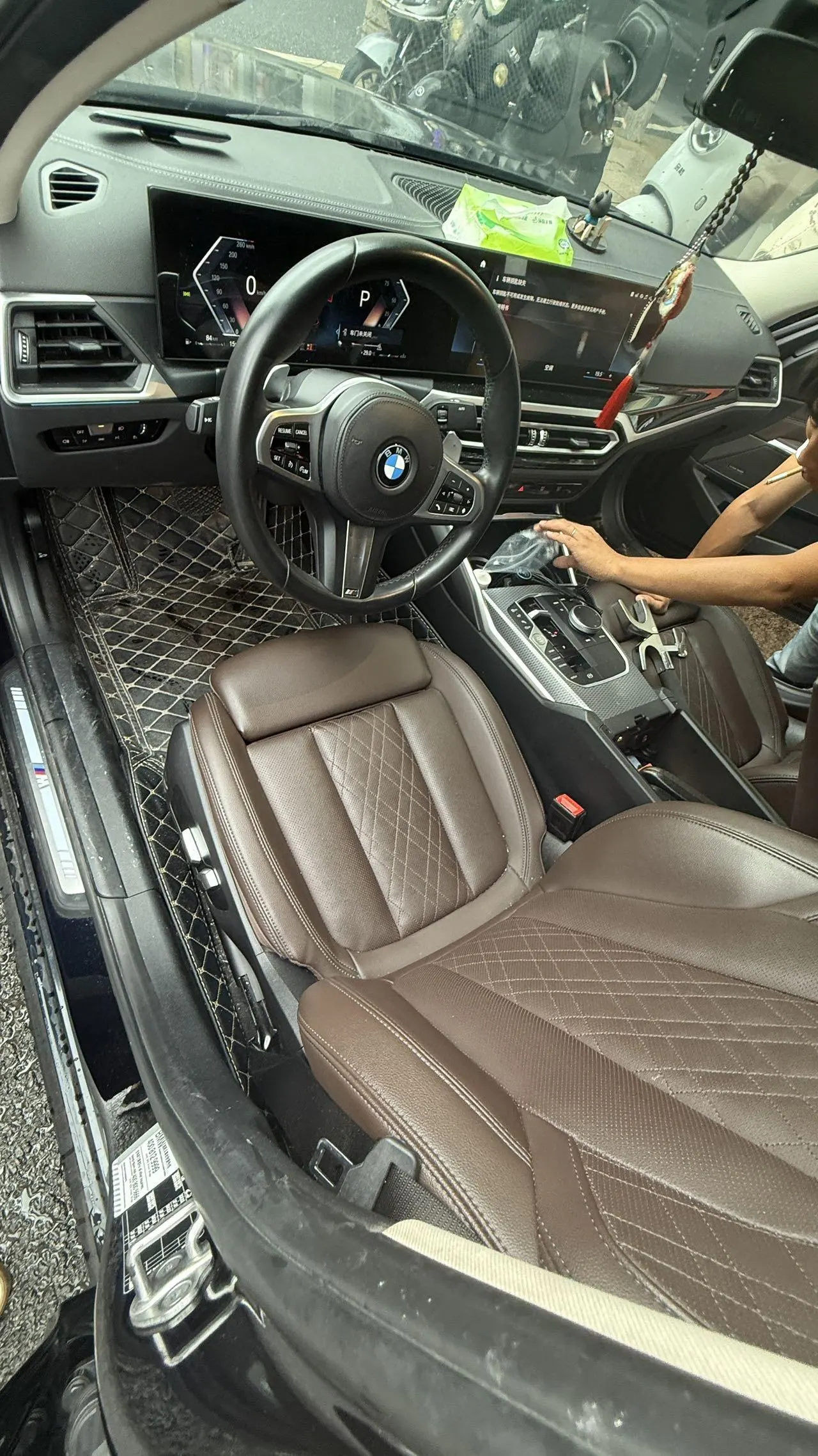 BMW 3 Series 2023 325Li 2.0T M Sports Obsidian Night Suit Automatic Gear 3