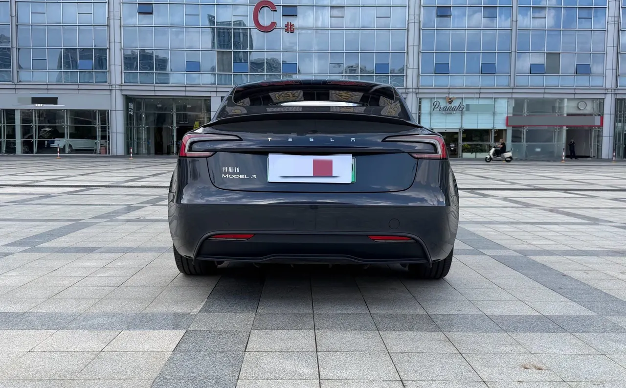 Tesla 2022 Model 3 rear-wheel drive version of automatic transmission 8