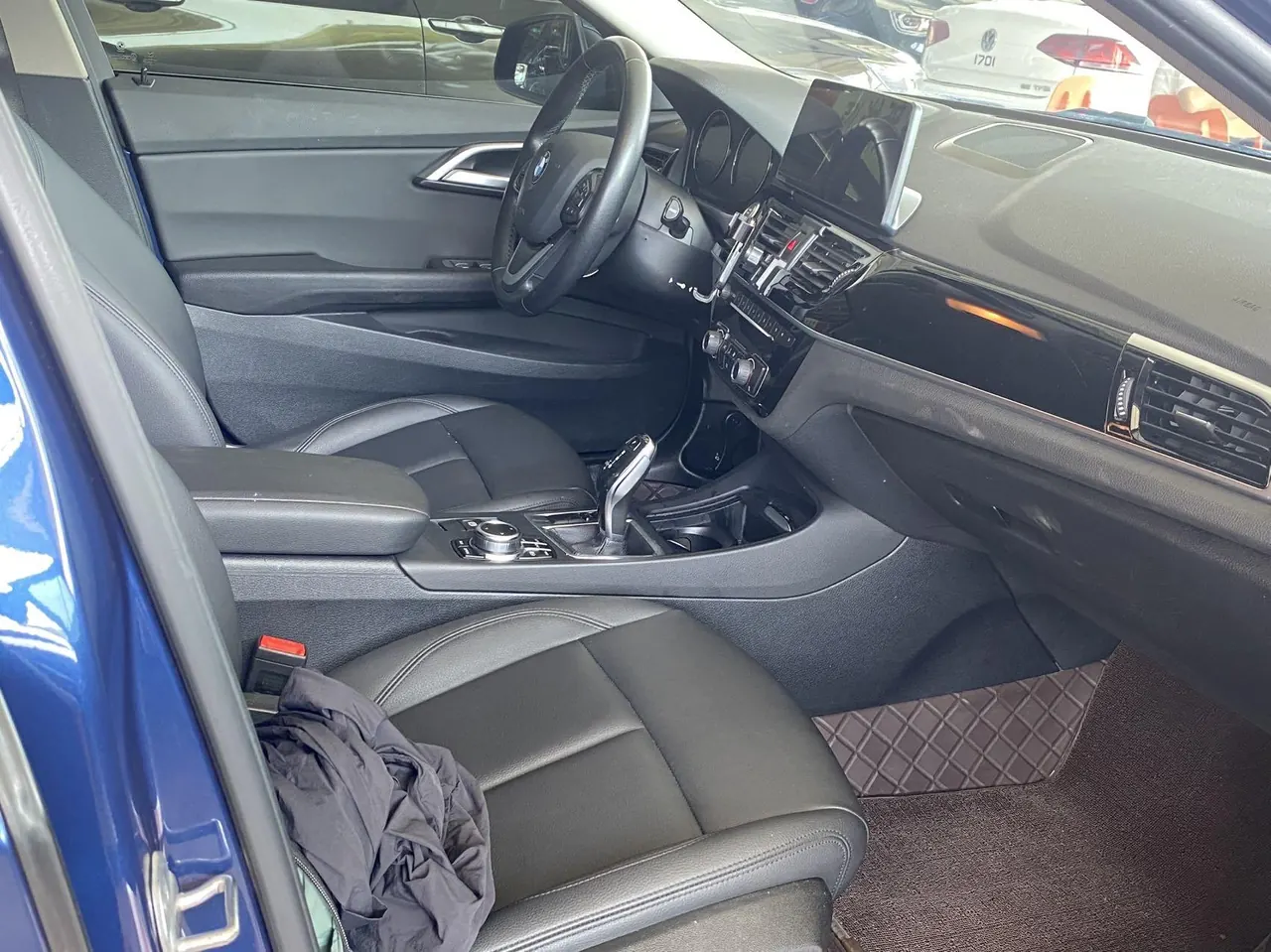 BMW 1 Series 2023 120i 1.5T M Sports Edition Automatic Gear 4