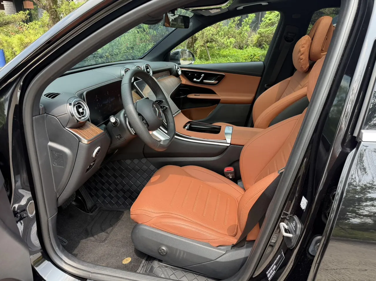 Mercedes Benz 2025 GLC 300 L 4MATIC 48V 2.0T Dynamic 5-seat (Modified) Automatic Gear 10