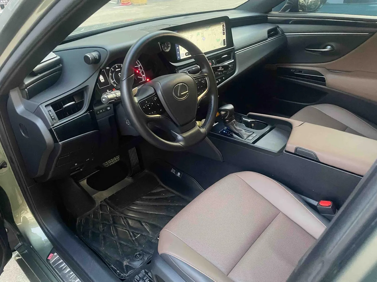 Lexus ES (Imported) 2022 ES200 2.0 Stepless Premium Edition Automatic Gear 4