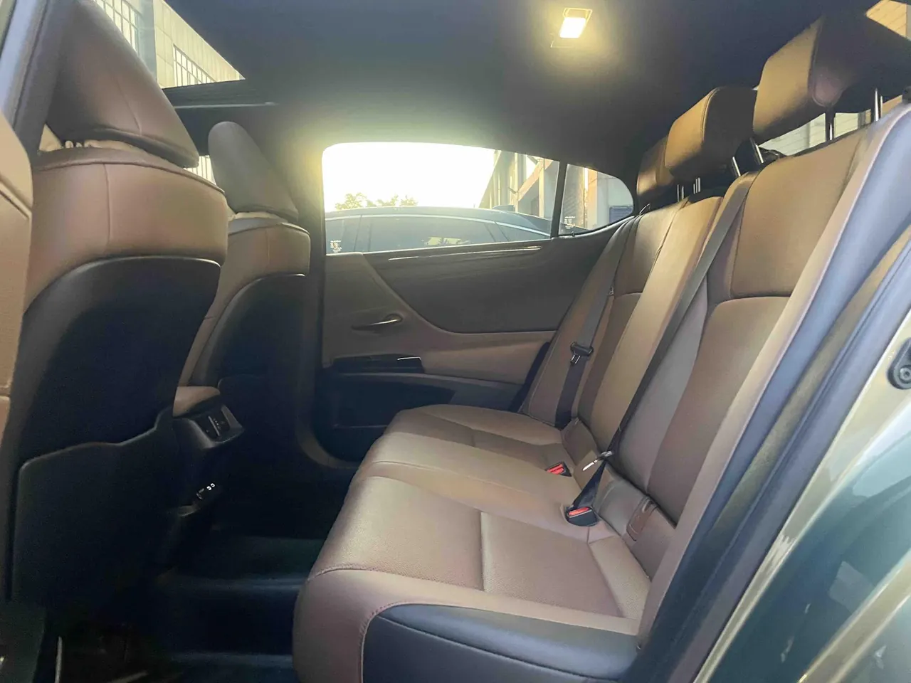 Lexus ES (Imported) 2022 ES200 2.0 Stepless Premium Edition Automatic Gear 5