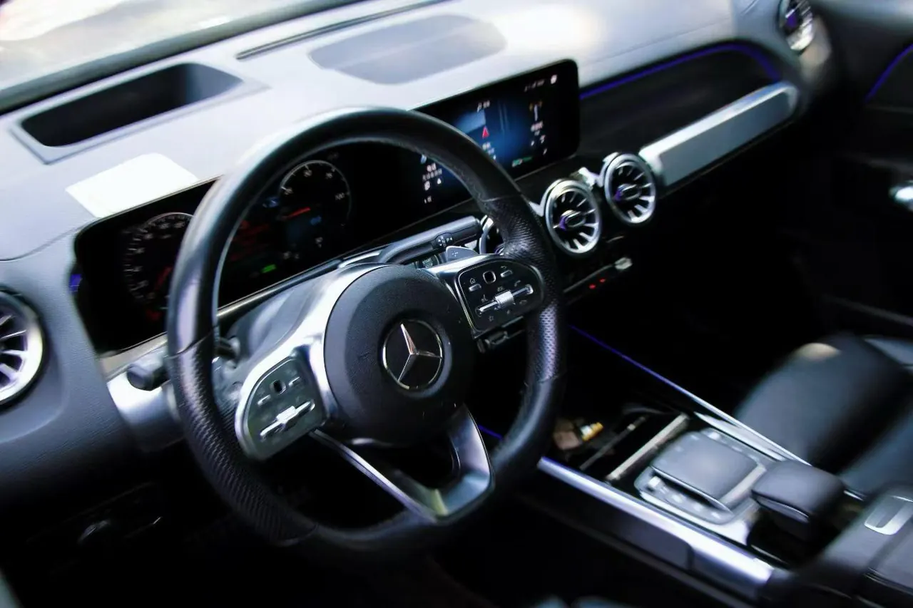 Mercedes Benz 2022 EQB 350 4MATIC EQB 350 4MATIC First Special Edition Automatic Gear 3