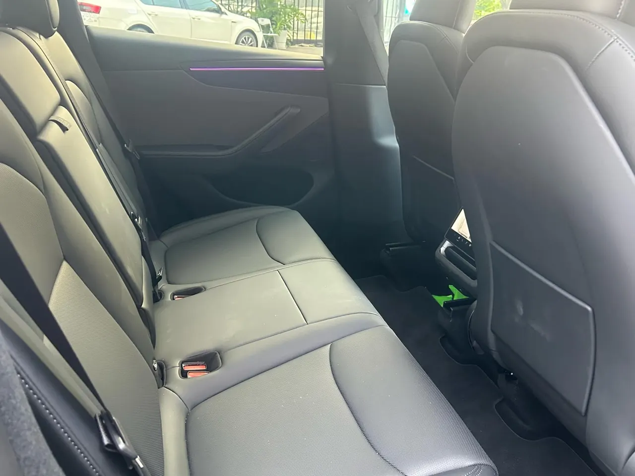 Tesla 2026 Model Y Rear-Wheel-Drive Automatic 5