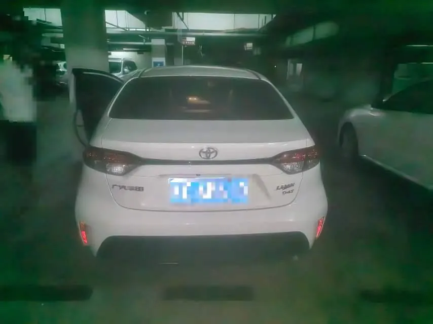 Toyota 2023 Lei Ling 1.2T Stepless 185T Deluxe Automatic Gear 2