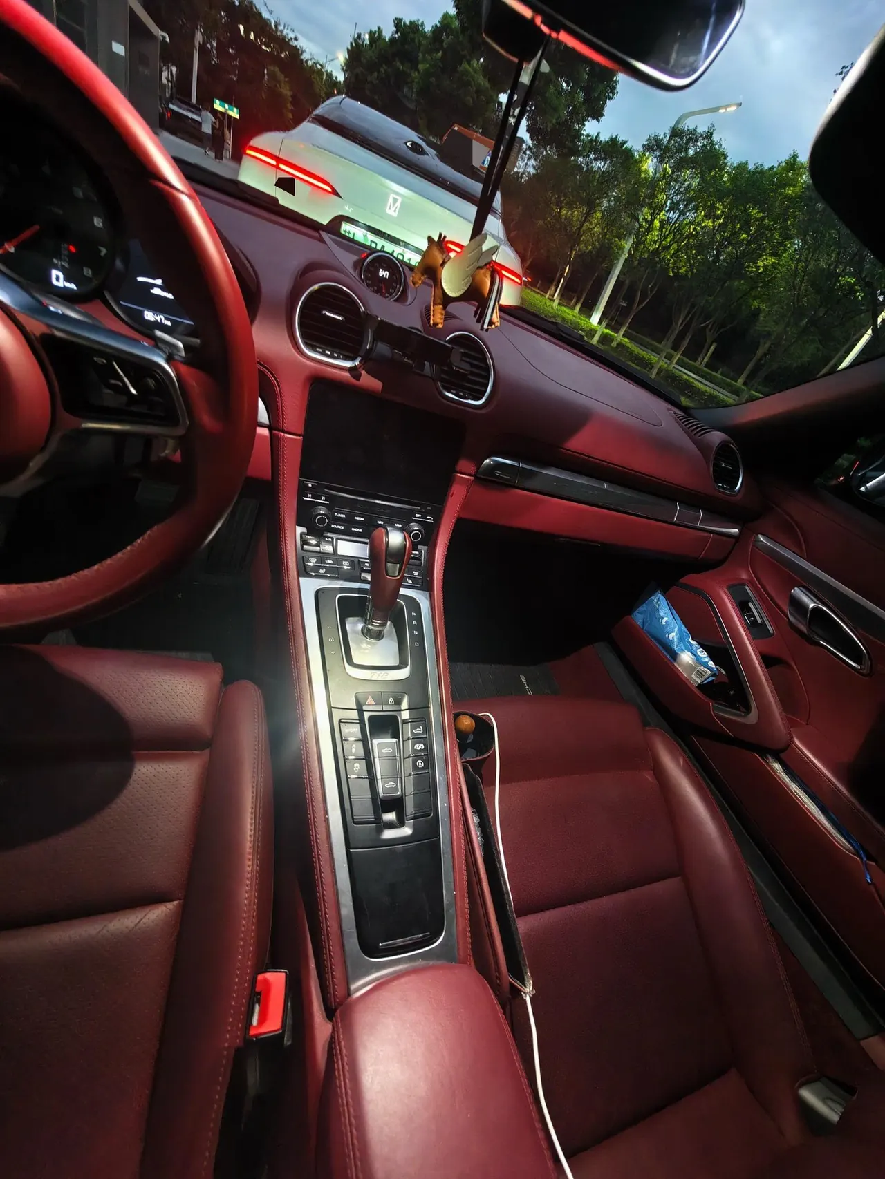 Porsche 718 (Imported) 2022 718 Boxer 2.0T Automatic 9
