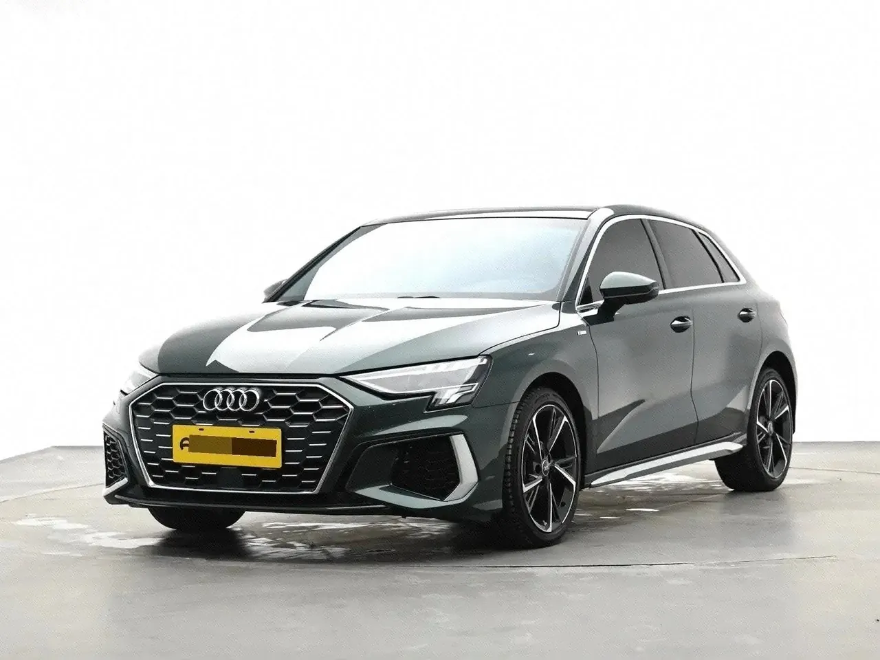Open image lightbox: Audi 2022 A3 Sportback 1.4TFSI 35TFSI Fashion Sports Automatic