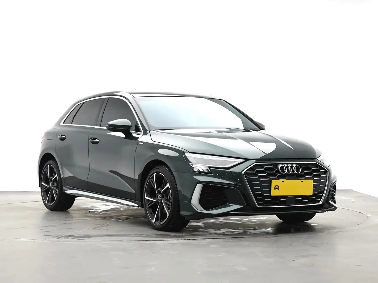 Audi 2022 A3 Sportback 1.4TFSI 35TFSI Fashion Sports Automatic 3