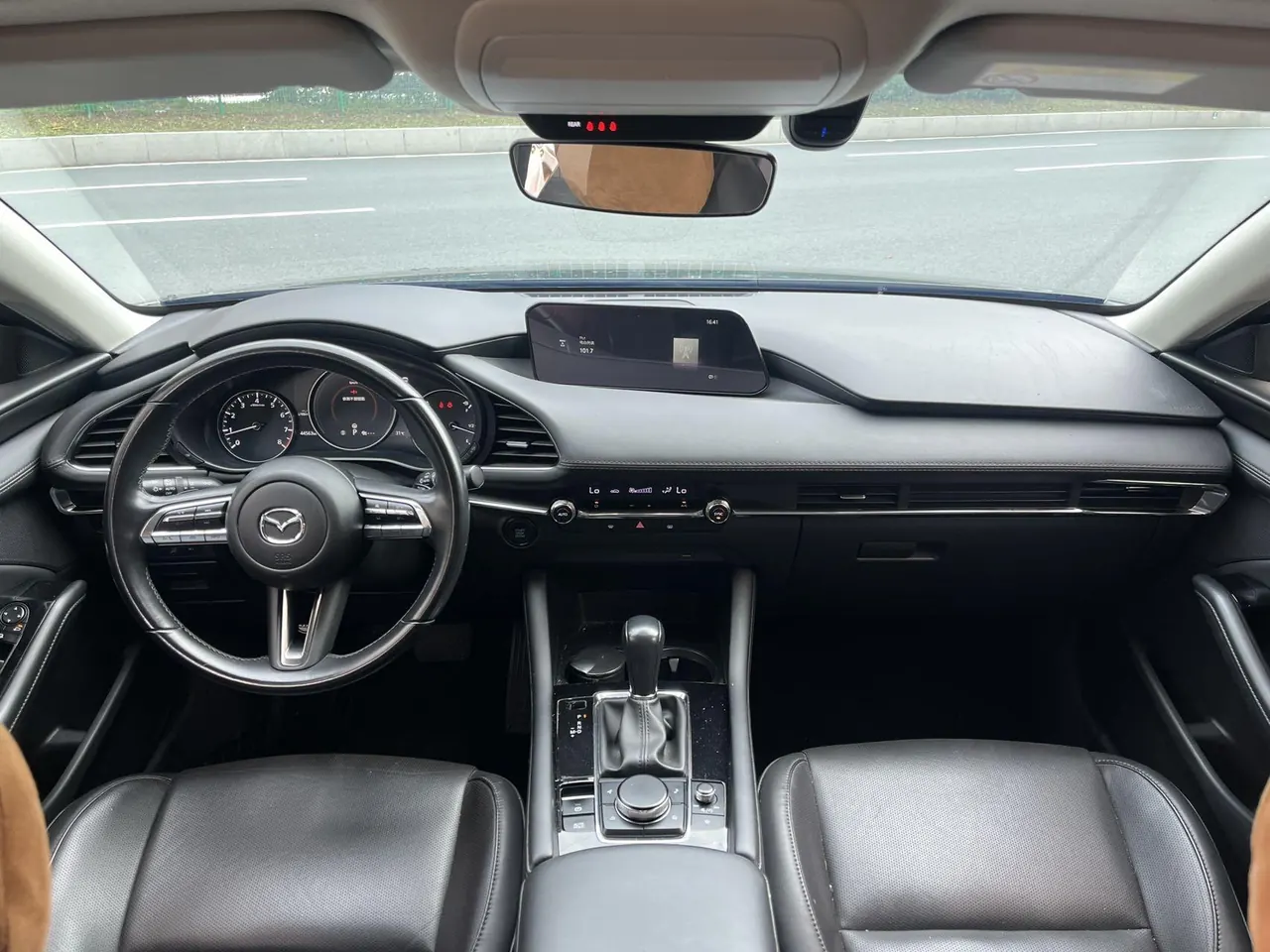 Mazda 3 Oncorsela 2022 Mazda 3 Oncorsela-sedan 2.0 quality obsidian version automatic transmission 8