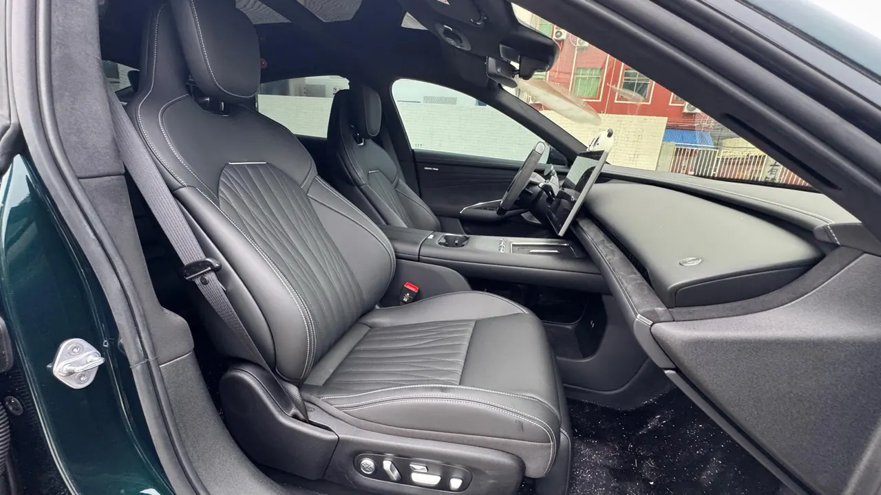 MI 2026 SU7 Standard Edition Automatic Gear 5