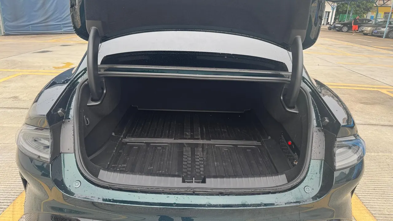 MI 2026 SU7 Standard Edition Automatic Gear 6
