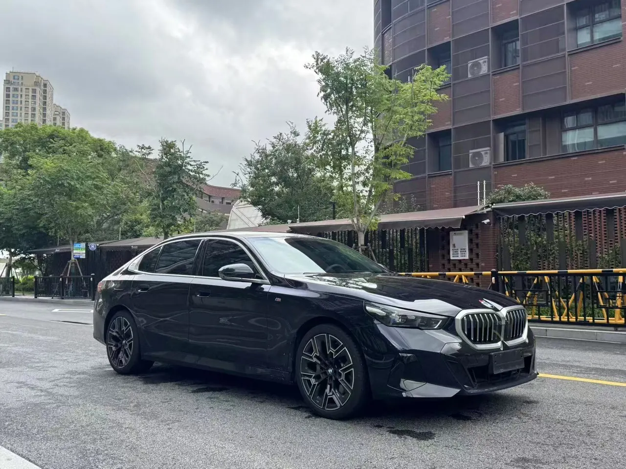 BMW 5 series 2025 530Li 48V 2.0T exclusive m sports suit automatic gear 3