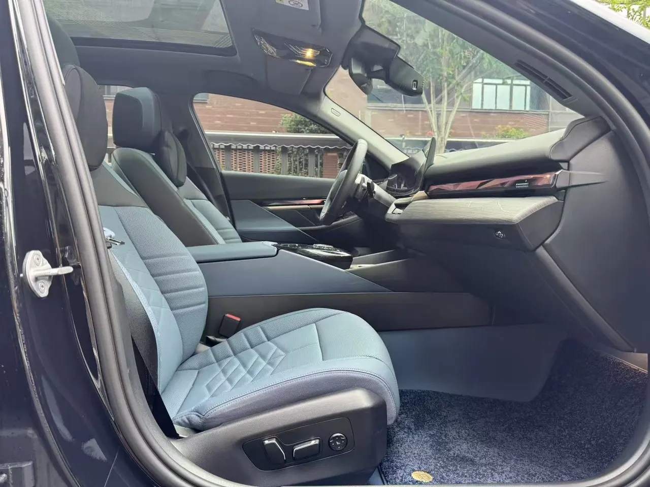 BMW 5 series 2025 530Li 48V 2.0T exclusive m sports suit automatic gear 9