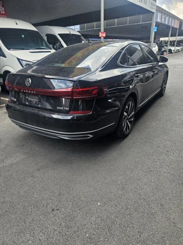 Volkswagen 2022 Passat 2.0TSI 330TSI Star Elite Edition Automatic Gear 5
