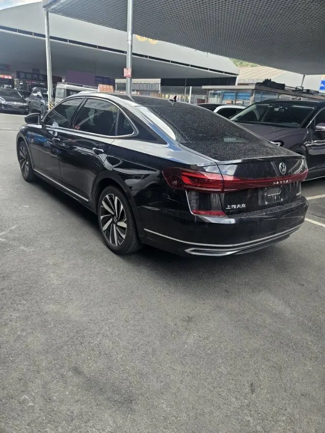 Volkswagen 2022 Passat 2.0TSI 330TSI Star Elite Edition Automatic Gear 8