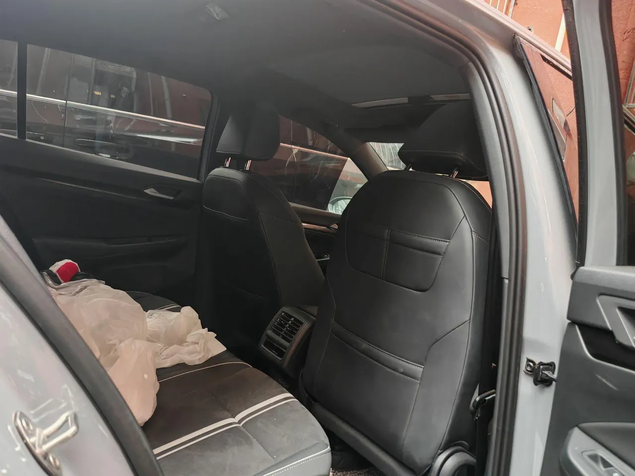 Volkswagen 2021 Golf 8 R-Line 1.4TSI 280TSI Automatic 3