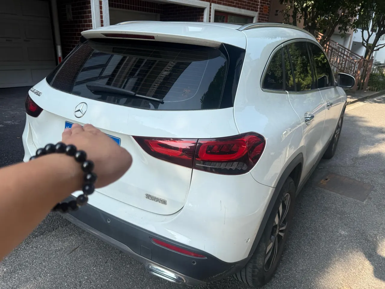 Mercedes Benz 2020 GLA 200 1.3T automatic gear 3