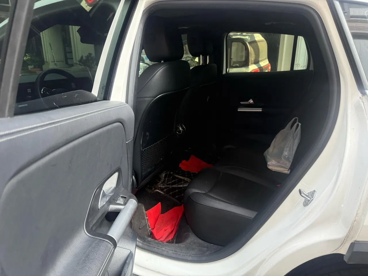 Mercedes Benz 2020 GLA 200 1.3T automatic gear 6