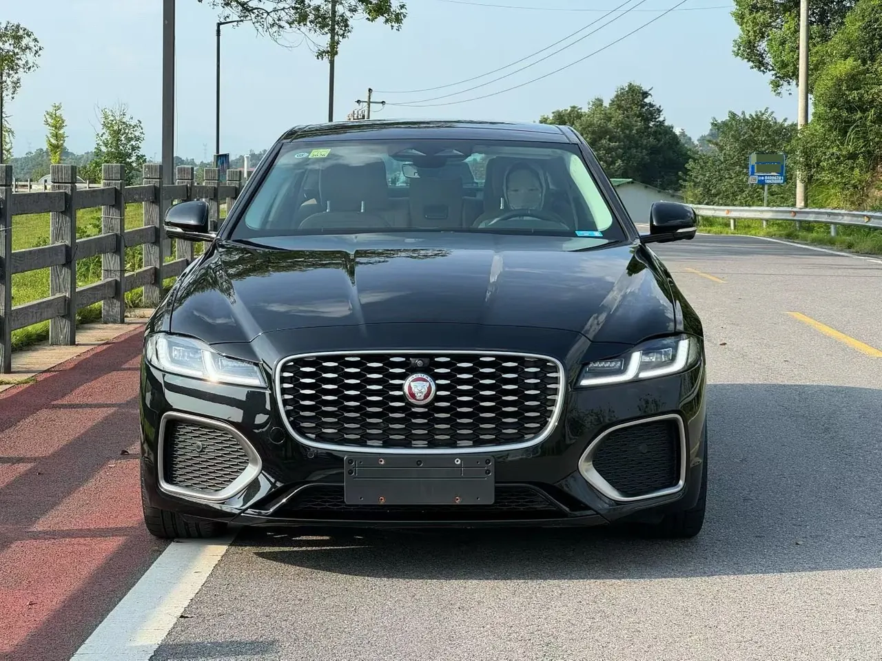 Jaguar 2023 XFL 2.0T P 12500.00g Drive Enjoy Deluxe Edition Automatic Gear 2