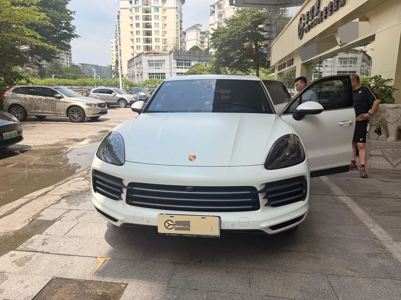 Porsche Cayenne (Imported) 2022 Cayenne 3.0T Platinum Edition Automatic Gear 3