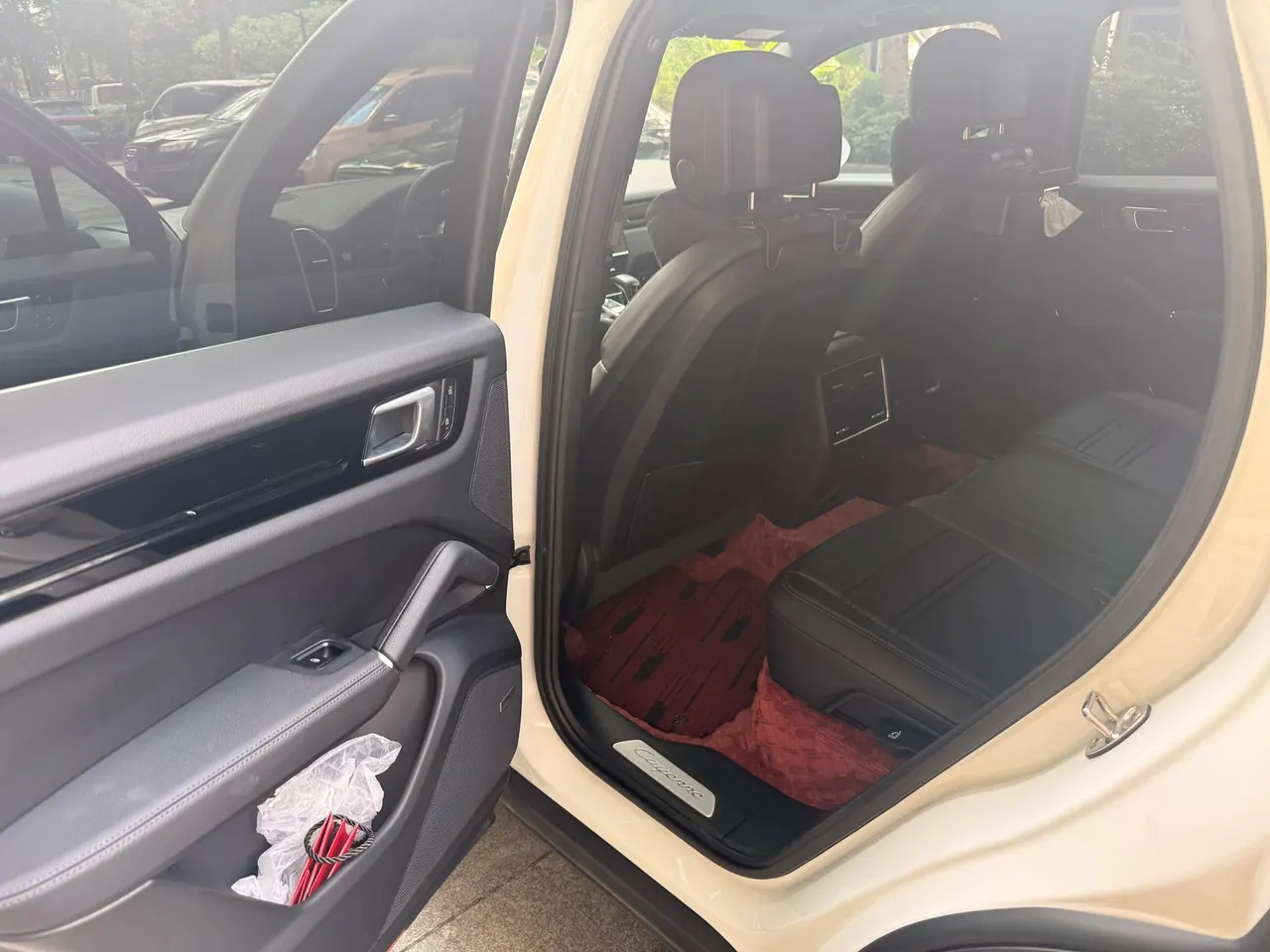Porsche Cayenne (Imported) 2022 Cayenne 3.0T Platinum Edition Automatic Gear 9