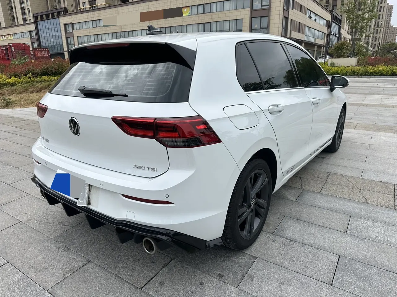 Volkswagen 2023 Golf 8 R-Line 1.4TSI 280TSI (Modified) Automatic Gear 5