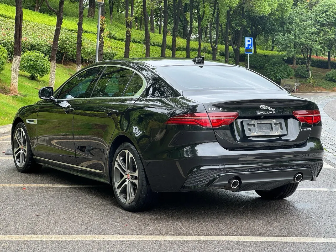 Jaguar 2023 XEL 2.0T 250PS R-DYNAMIC S Enterprising Sports Edition Automatic Gear 4