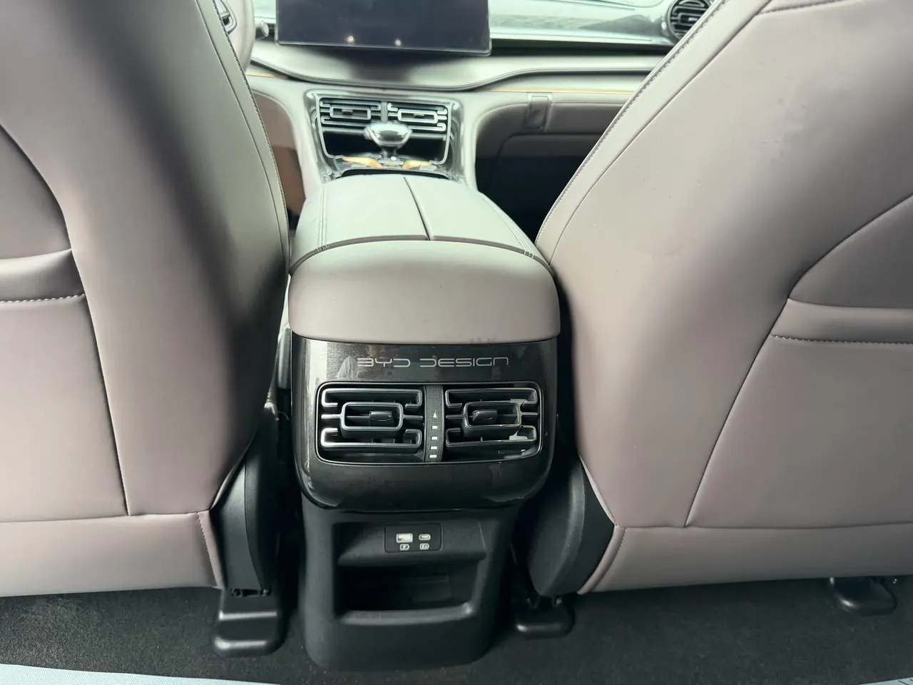 BYD 2023 frigate 07 DM-i 1.5T stepless 100KM noble automatic gear 8