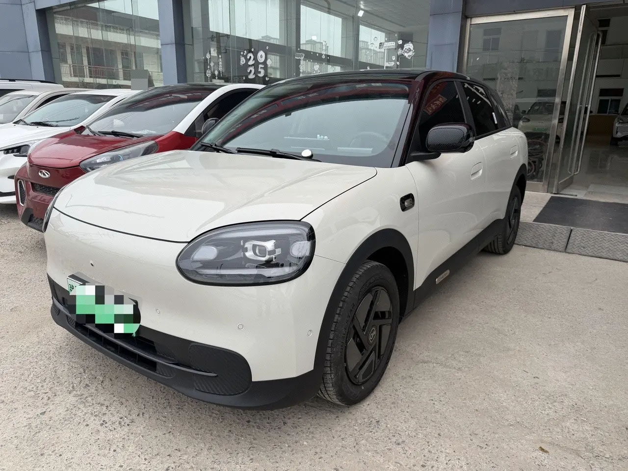 Open image lightbox: Chery 2026 QQ3 EV 310 Sharing Edition Automatic Gear
