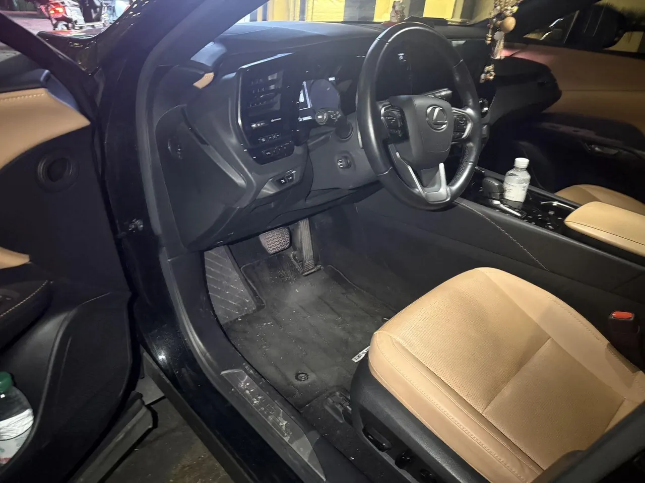 Lexus RX (Imported) 2023 RX350h 2.5 Stepless Four-wheel Drive Alcohol Edition Automatic Gear 3
